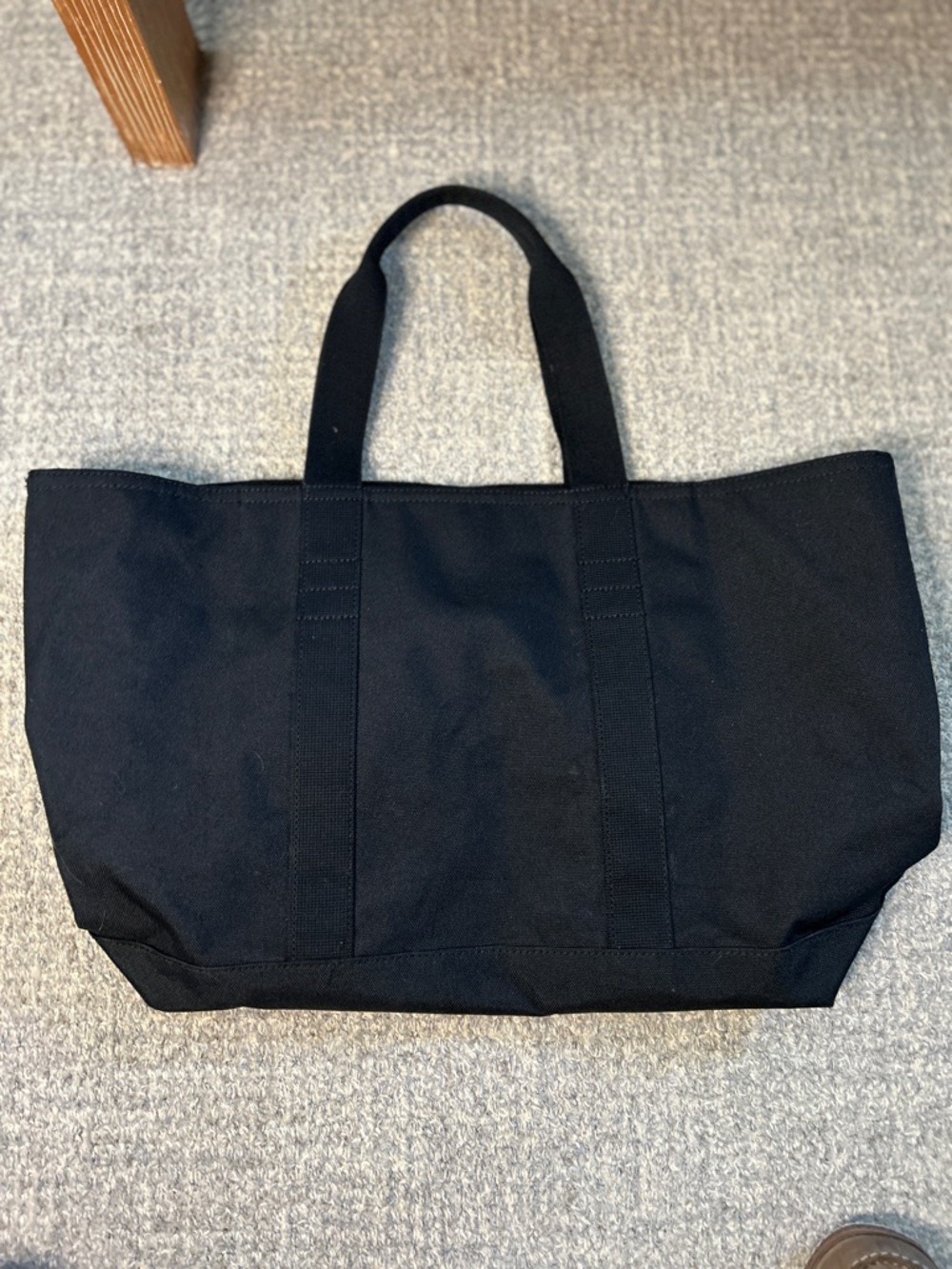 Banana Republic Black Canvas Tote Bag for Men - easy clean interior